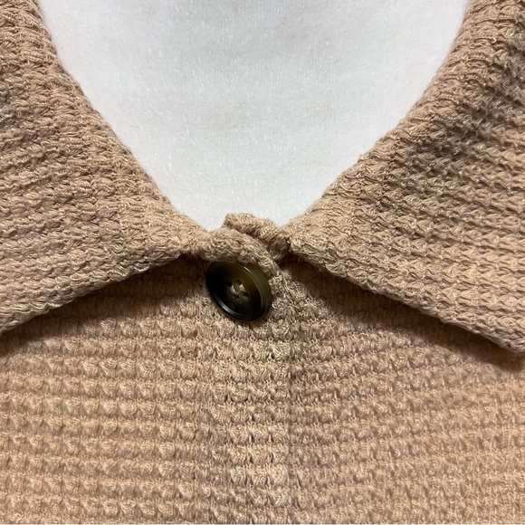 Women’s XL Caramel Waffle Button up. Drop Shoulders - Picture 6 of 8